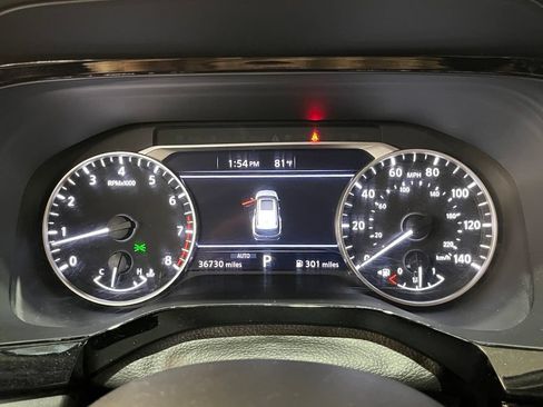 Used 2024 Nissan Pathfinder SV AWD/4WD image 22
