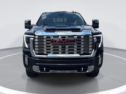 Used 2025 GMC Sierra 2500 Denali w/ LPO, GMC Protection Package AWD/4WD image 2