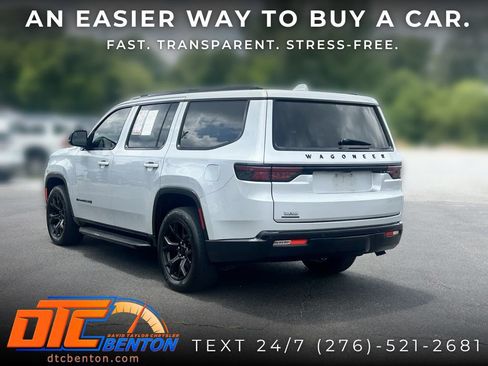 Used 2023 Jeep Wagoneer Series II AWD/4WD image 28
