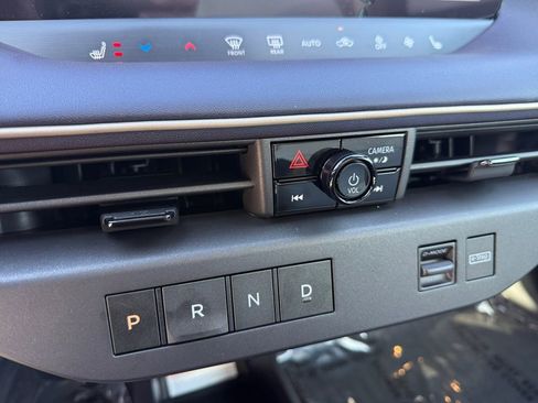 New 2026 Nissan Leaf Platinum+ image 21