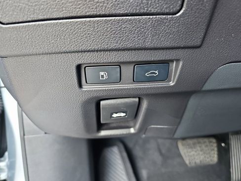 Certified 2023 Lexus ES 300h w/ Luxury Package image 26