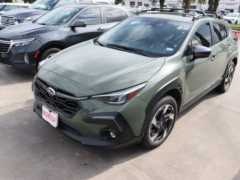 Used 2024 Subaru Crosstrek 2.5i Limited w/ Popular Package #3A image 6