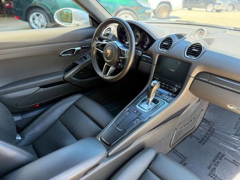 Used 2017 Porsche 718 Cayman S RWD image 20