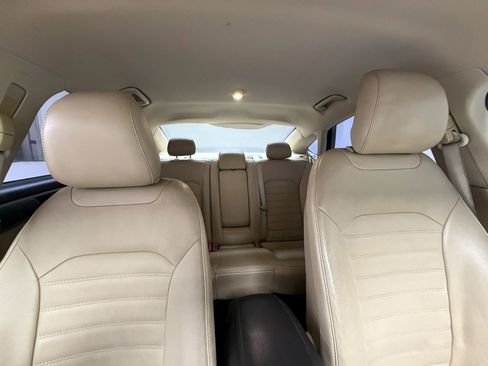 Used 2013 Ford Fusion SE image 9