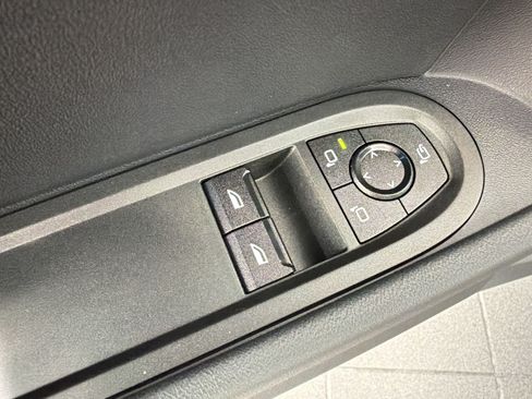 New 2026 MINI Cooper 2-Door Hardtop FWD image 13