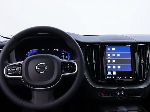 New 2025 Volvo XC60 T8 Plus w/ Protection Package Premier AWD/4WD image 19
