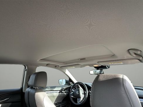 Used 2017 Honda Civic Touring image 15