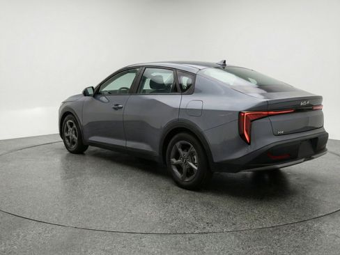 Used 2025 Kia K4 FWD image 6