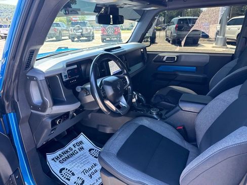 Used 2023 Ford Bronco Big Bend w/ Sasquatch Package AWD/4WD image 9