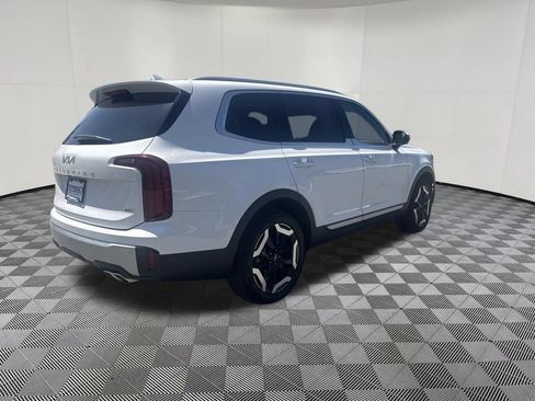 Used 2024 Kia Telluride S w/ S Sunroof Package AWD/4WD image 5