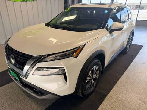 Used 2021 Nissan Rogue SV w/ Premium Package AWD/4WD image 1