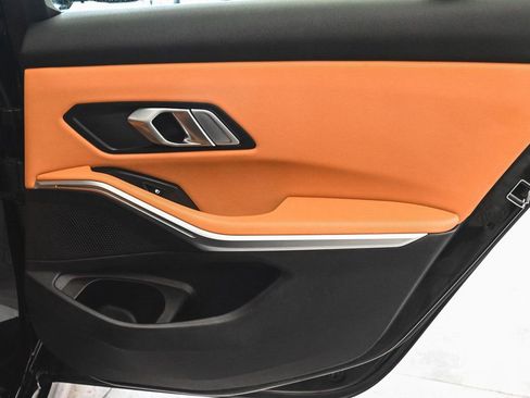 Used 2022 BMW 330i xDrive 330i xDrive w/ M Sport Package image 11