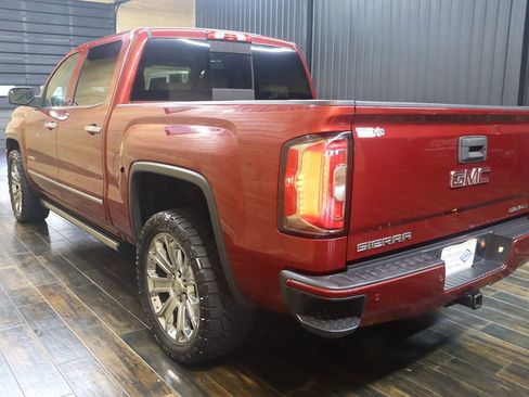 Used 2018 GMC Sierra 1500 Denali w/ Denali Ultimate Package image 3