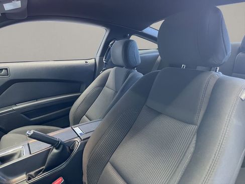 Used 2013 Ford Mustang GT image 9