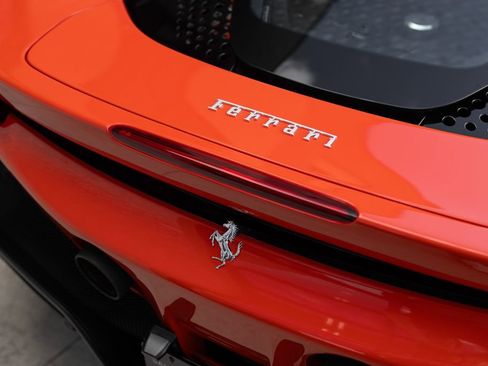 Used 2021 Ferrari SF90 Stradale AWD/4WD image 14