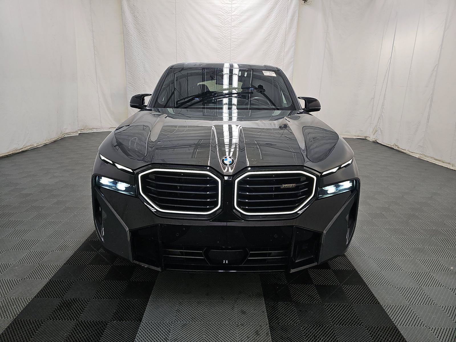 Certified 2023 BMW XM AWD/4WD image 2
