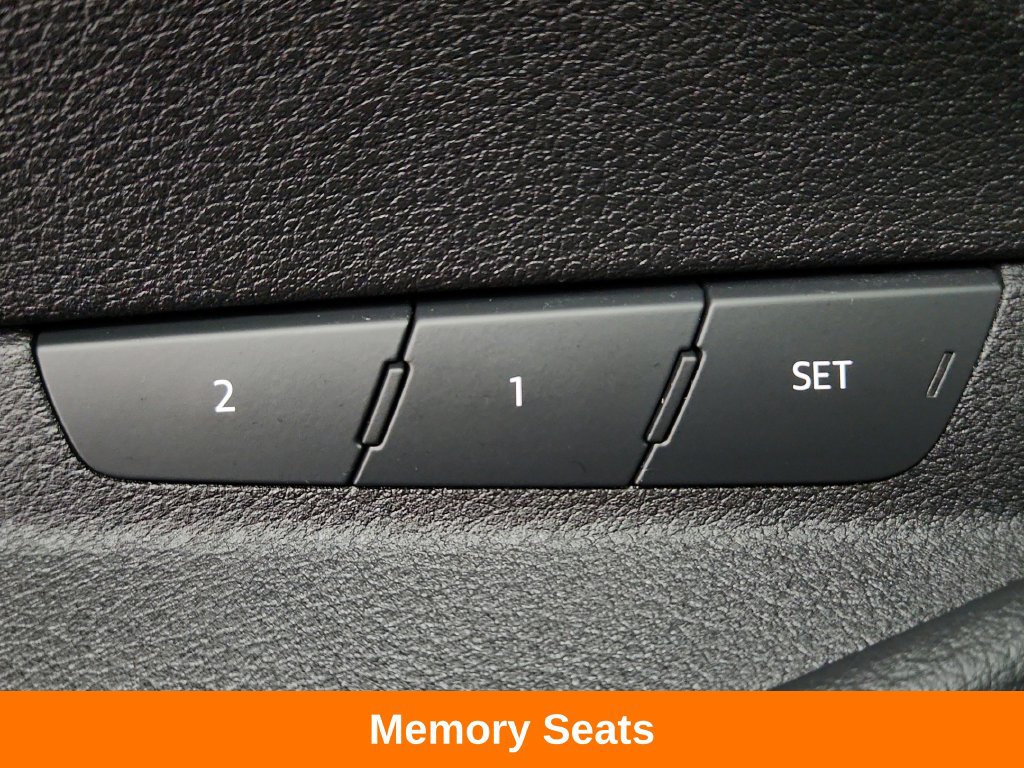 Used 2022 Audi e-tron Premium AWD/4WD image 21