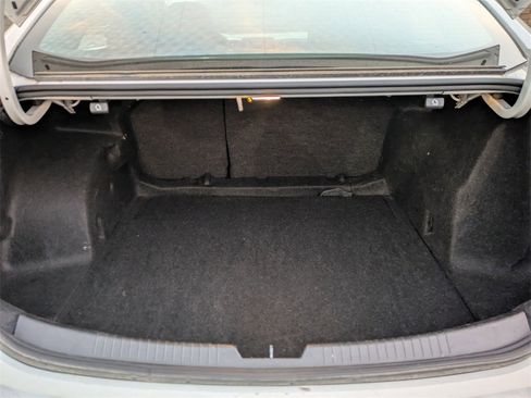 Used 2024 Chevrolet Malibu LT image 26