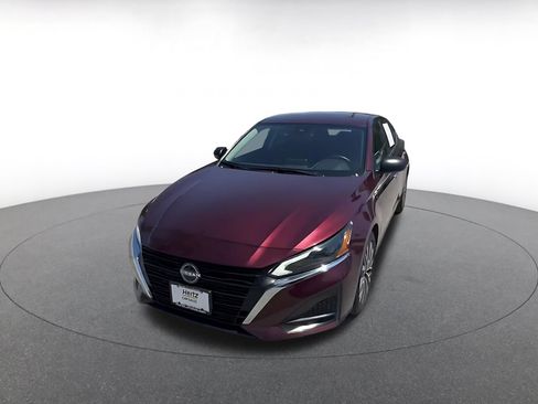 Used 2025 Nissan Altima 2.5 SV FWD image 5