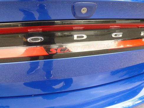 Used 2018 Dodge Charger R/T Scat Pack w/ Dynamics Package RWD image 12