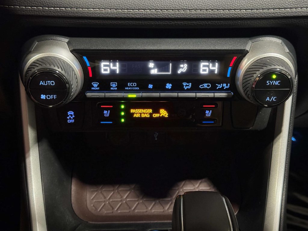 Used 2020 Toyota RAV4 Limited w/ Limited Grade Weather Package AWD/4WD image 19