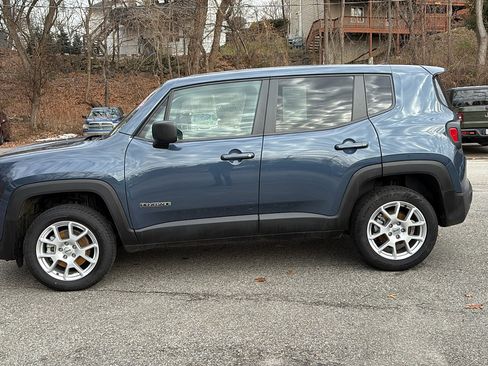 Certified 2023 Jeep Renegade Latitude image 6