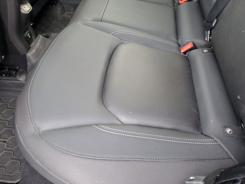 Used 2021 Jeep Renegade Limited image 11