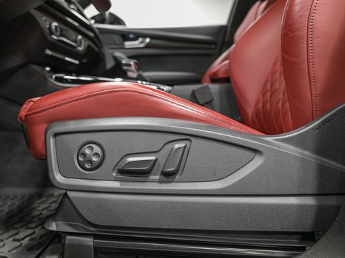 Used 2024 Audi SQ5 Premium Plus w/ Premium Plus Package image 14