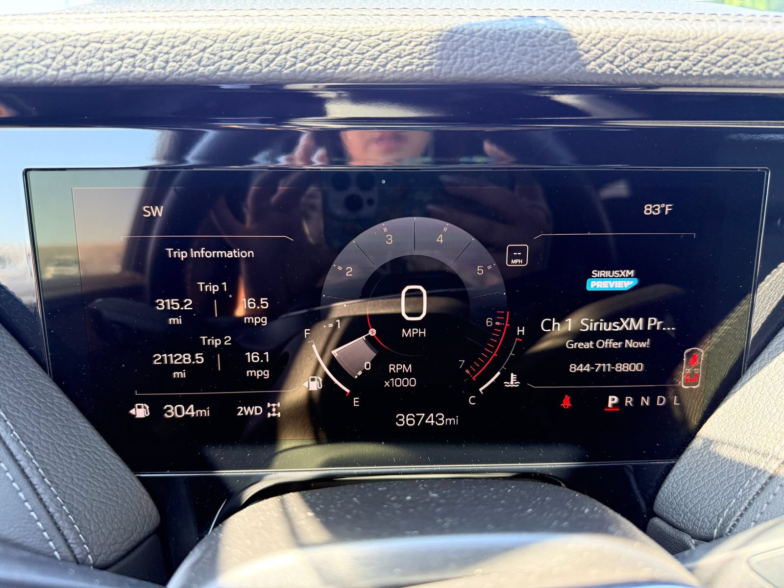 Used 2025 GMC Yukon Denali AWD/4WD image 17