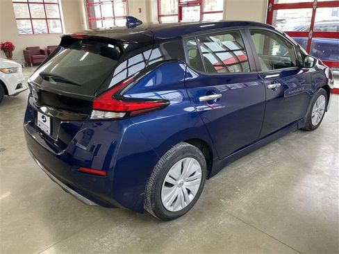 Used 2023 Nissan Leaf S image 4