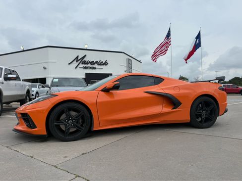 Used 2024 Chevrolet Corvette Stingray Coupe w/ Z51 Performance Package RWD image 1
