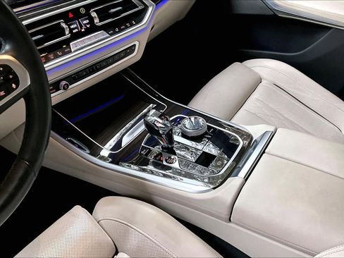 Used 2023 BMW X5 M50i w/ Executive Package image 16