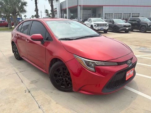 Used 2020 Toyota Corolla LE FWD image 1
