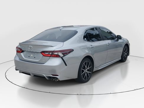 Certified 2024 Toyota Camry SE w/ Convenience Package FWD image 3