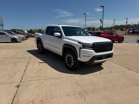 Used 2023 Nissan Frontier PRO-4X w/ Pro Convenience Package AWD/4WD image 7