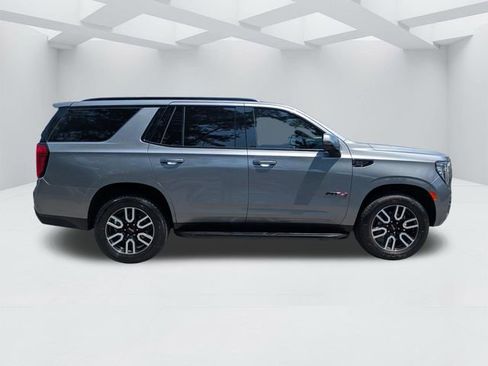 Used 2021 GMC Yukon AT4 AWD/4WD image 3