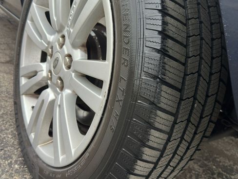 Used 2011 Land Rover Range Rover HSE LUX image 9