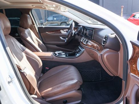 Used 2018 Mercedes-Benz E 300 image 18