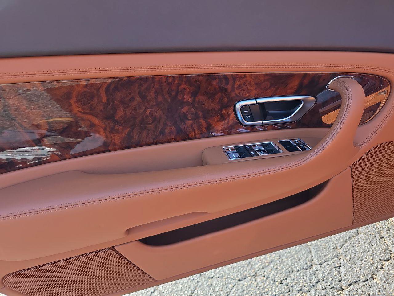 Used 2007 Bentley Continental GTC AWD/4WD image 5