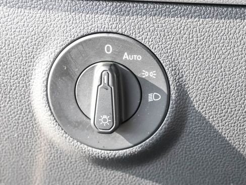 Certified 2024 Volkswagen Taos S image 18