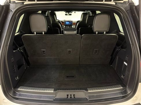 Used 2022 Lincoln Navigator Reserve w/ Equipment Group 201A AWD/4WD image 36
