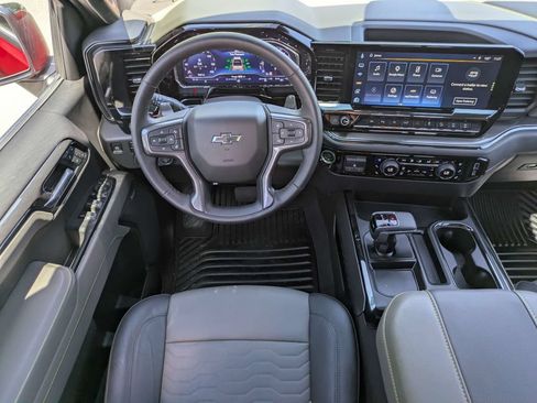 Used 2025 Chevrolet Silverado 1500 ZR2 w/ Technology Package AWD/4WD image 15