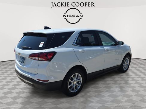 Used 2023 Chevrolet Equinox LT FWD image 5
