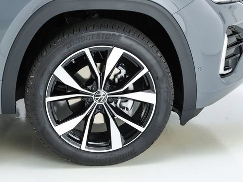 New 2026 Volkswagen Atlas SEL Premium R-Line image 14