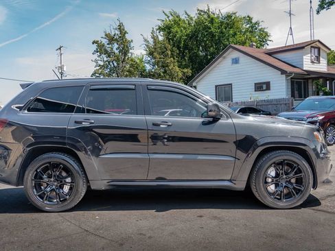 Used 2013 Jeep Grand Cherokee SRT8 w/ Luxury Group II AWD/4WD image 5