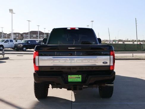 Used 2017 Ford F350 Platinum w/ Platinum Ultimate Package image 6