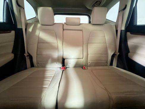 Used 2019 Honda CR-V Touring image 31