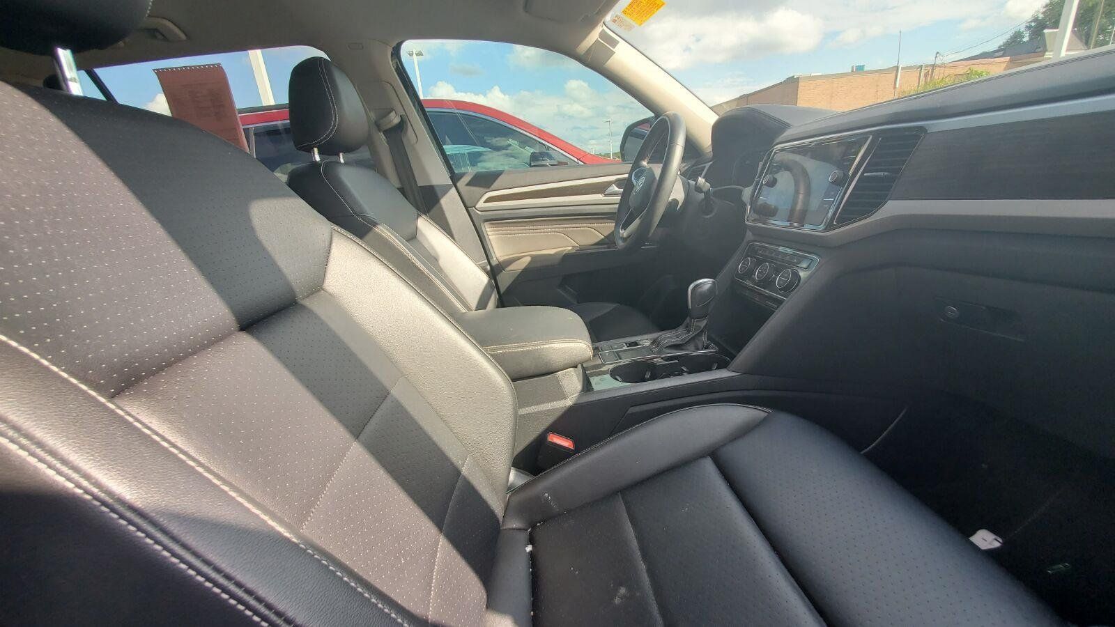 Used 2022 Volkswagen Atlas SE FWD image 4