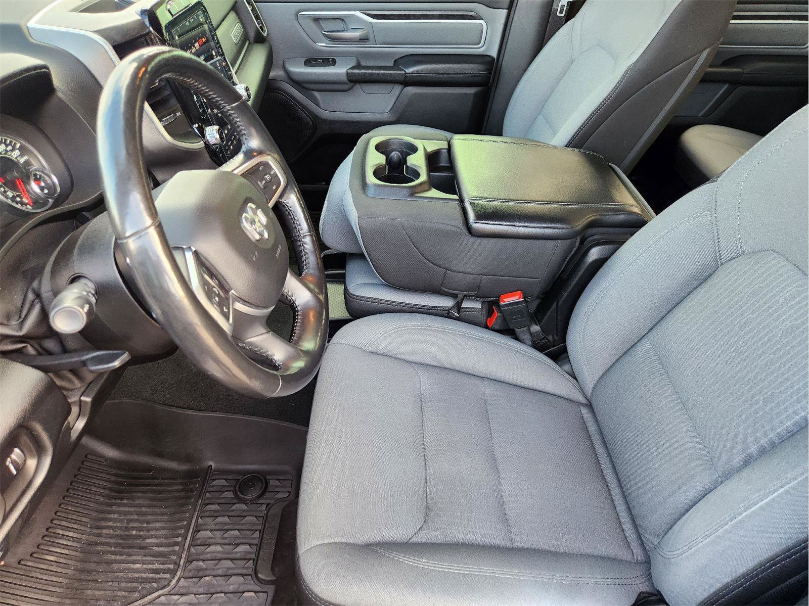 Used 2020 RAM 1500 Big Horn AWD/4WD image 13
