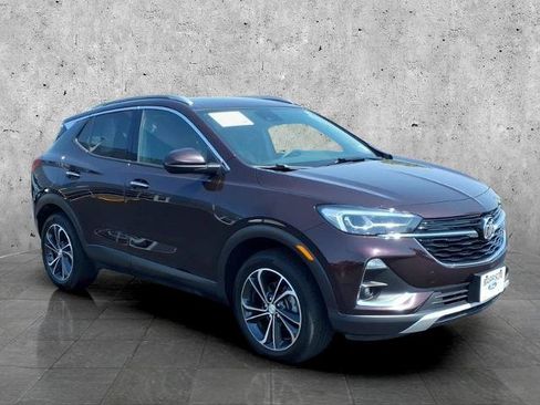 Used 2021 Buick Encore GX Essence AWD/4WD image 3